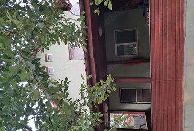 Casă cu 3 camere cu Teren 566 Mp în Central - 1