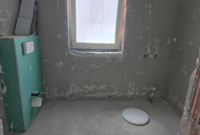 Casă cu 6 camere cu Canalizare în Sud - 10