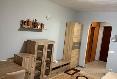 Favorit - 7 minute metrou - Garsoniera OPEN SPACE - 1