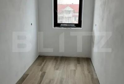 Casă cu 7 camere cu Teren 984 Mp în Central - 10