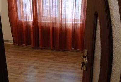 Apartament cu 2 camere decomandat în 1 Mai