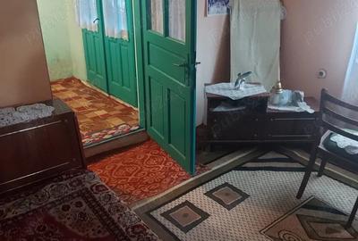 Casă cu 4 camere cu Teren 1450 Mp în Ștorobăneasa - 3