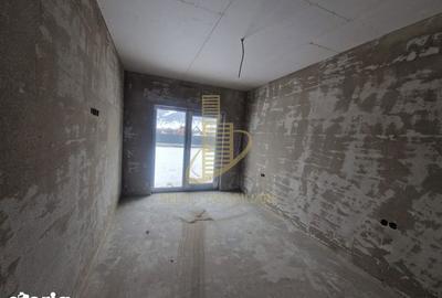 Casă cu 4 camere cu Teren 600 Mp în Unirea