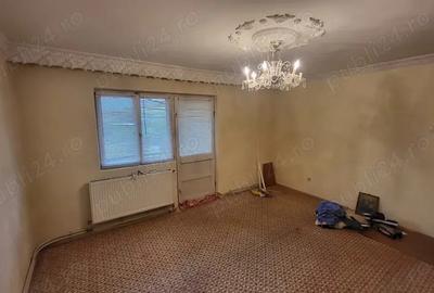 Vand apartament 2 camere decomandat - 8