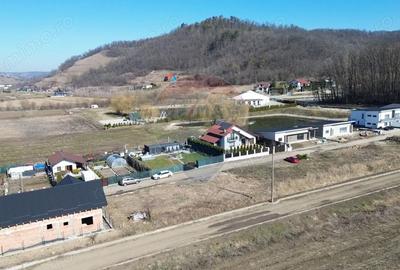 Teren de 559 mp, în Est - 6