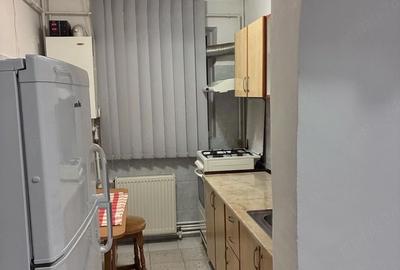 Apartament cu 2 camere nedecomandat în 9 Mai - 5