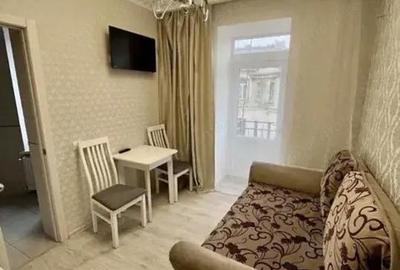 Garsonieră decomandată în Central