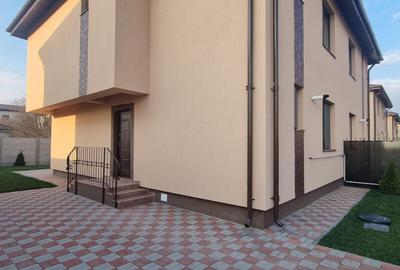 Duplex cu 4 camere cu Canalizare în Nord - 1
