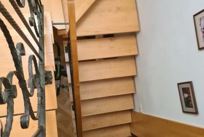 Casă individuală cu 5 camere cu Canalizare în Central - 17