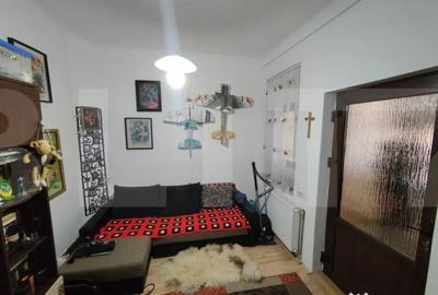 Apartament cu 3 camere decomandat în UTA - 7