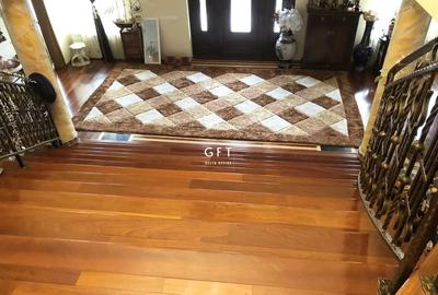 Casă cu 14 camere cu Canalizare în Central - 3