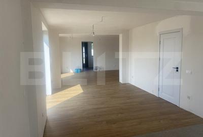 Casă cu 4 camere cu Teren 830 Mp în Central - 3
