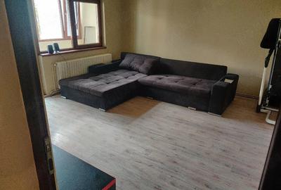 Apartament cu 3 camere decomandat în Micro 2 - 4