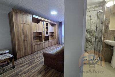 Garsonieră semidecomandată, mobilată în Rogerius
