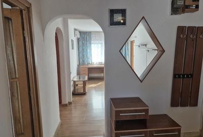 Apartament cu 4 camere decomandat în Central - 3