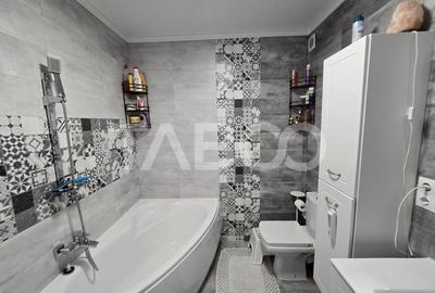 Casa de vanzare 5 camere 160mpu 3 bai 120mp teren liber zona Selimbar - 9