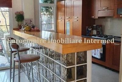Vila P+2 de vanzare, Constanta  zona Km 5 - 3