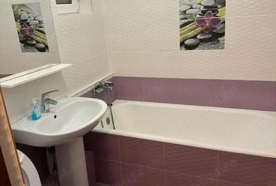 Apartament cu 3 camere semidecomandat în Tineretului - 2