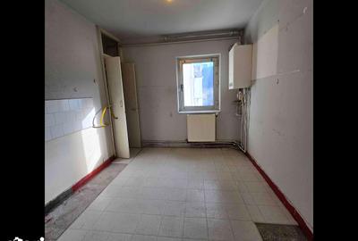 Apartament cu 3 camere în Decebal - 7