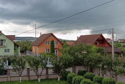 Casă cu 4 camere în Central - 2