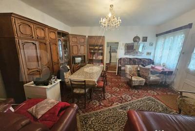 Casă cu 4 camere cu Teren 450 Mp în Central - 13