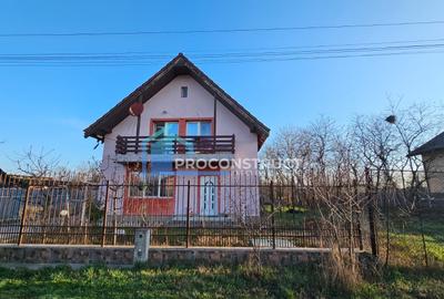 Casă cu 6 camere cu Canalizare în Ronaț - 3