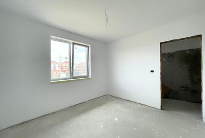 Duplex cu 4 camere cu Canalizare în Moșnița Veche - 5