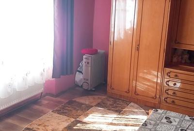 Casă cu 3 camere cu Teren 10632 Mp în Unirii