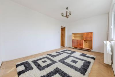 Vând Apt 3 cam Et 8/10 Bucur Obor Liber, Bl. Reabilitat, La Alb + Parchet si AC. - 24