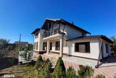 Casă cu 4 camere în Bulai - 12