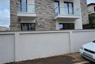 Apartament cu 2 camere decomandat în Obor