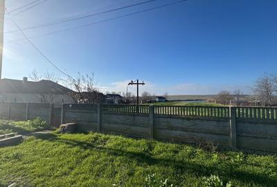 Teren intravilan cu iesire la lacul Corbu - 6