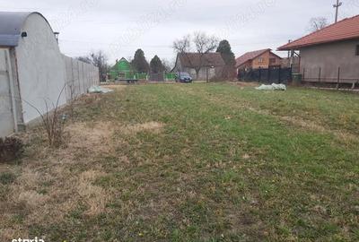 Teren de 1427 mp, în Șiria - 3