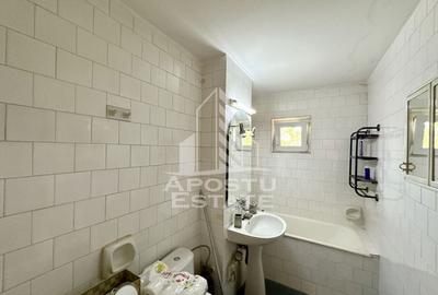 Apartament cu 2 camere in zona Lipovei - 8