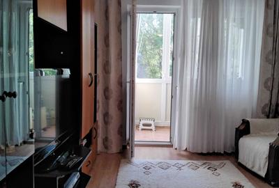 Apartament cu 2 camere decomandat în Vest - 1