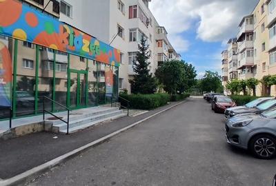 Spațiu comercial, de 115 mp, în Central - 2
