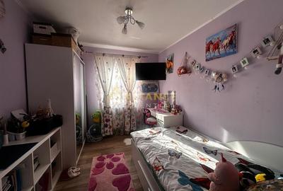 Apartament cu 3 camere decomandat, mobilat în Alexandru Obregia - 8