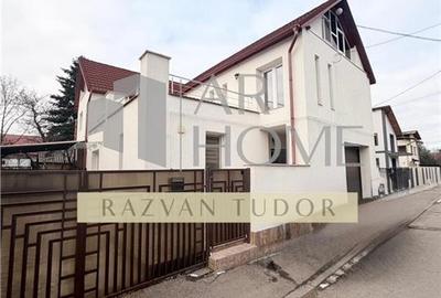 Casa 5 camere lux , cu garaj , beci ,  Ploiesti , ultracentral - 1