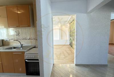Apartament cu 3 camere decomandat, mobilat în Carei - 5