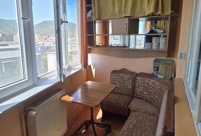Apartament cu 2 camere decomandat în Gojdu