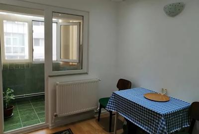Apartament 4 camere decomandat – Piața Tomis 3 - 5