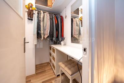 Apartament cu 3 camere semidecomandat în Tractorul - 8