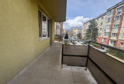 Apartament cu 2 camere decomandat în Central - 1
