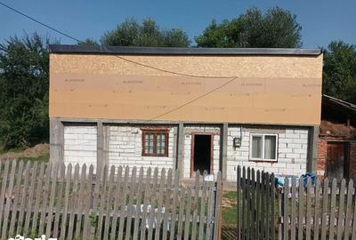 Casă cu 4 camere cu Teren 260 Mp în Boteni - 1