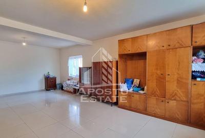 Casă cu 12 camere cu Teren 200 Mp în Mehala - 2