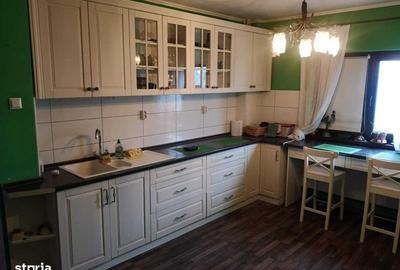 Apartament cu 2 camere decomandat, mobilat în Brâncoveanu