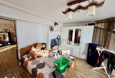Casă cu 4 camere cu Teren 1076 Mp în Central - 10