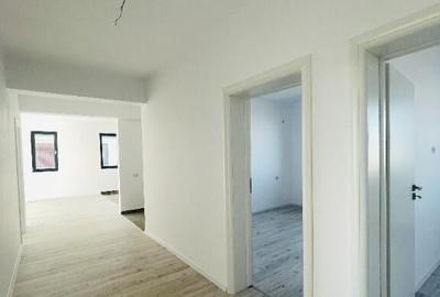 Casă cu 4 camere cu Teren 510 Mp în Balotești - 8