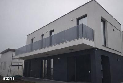 Casă cu 4 camere cu Teren 386 Mp în Micești - 16