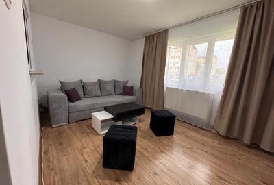 Apartament cu 3 camere decomandat în Central - 1